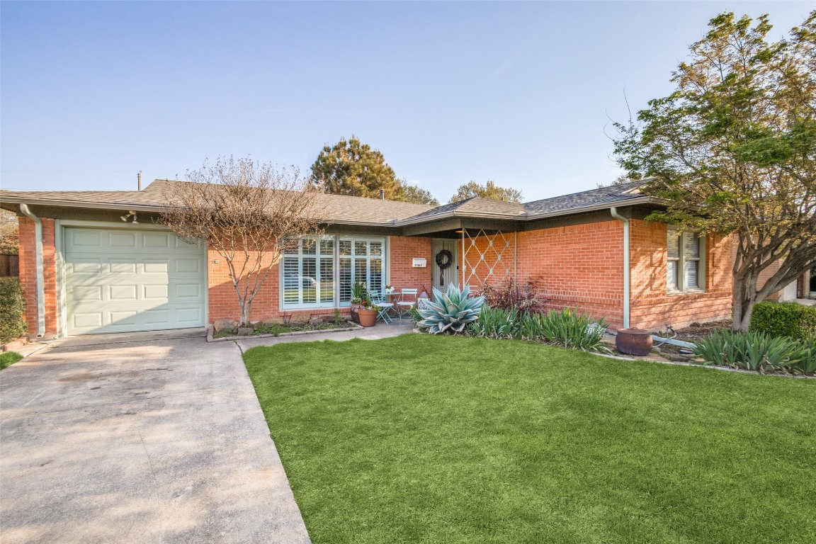 11367 Lanewood Circle Dallas TX 75218