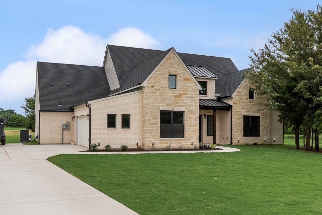 209 Waverunner Court Corsicana TX 75109