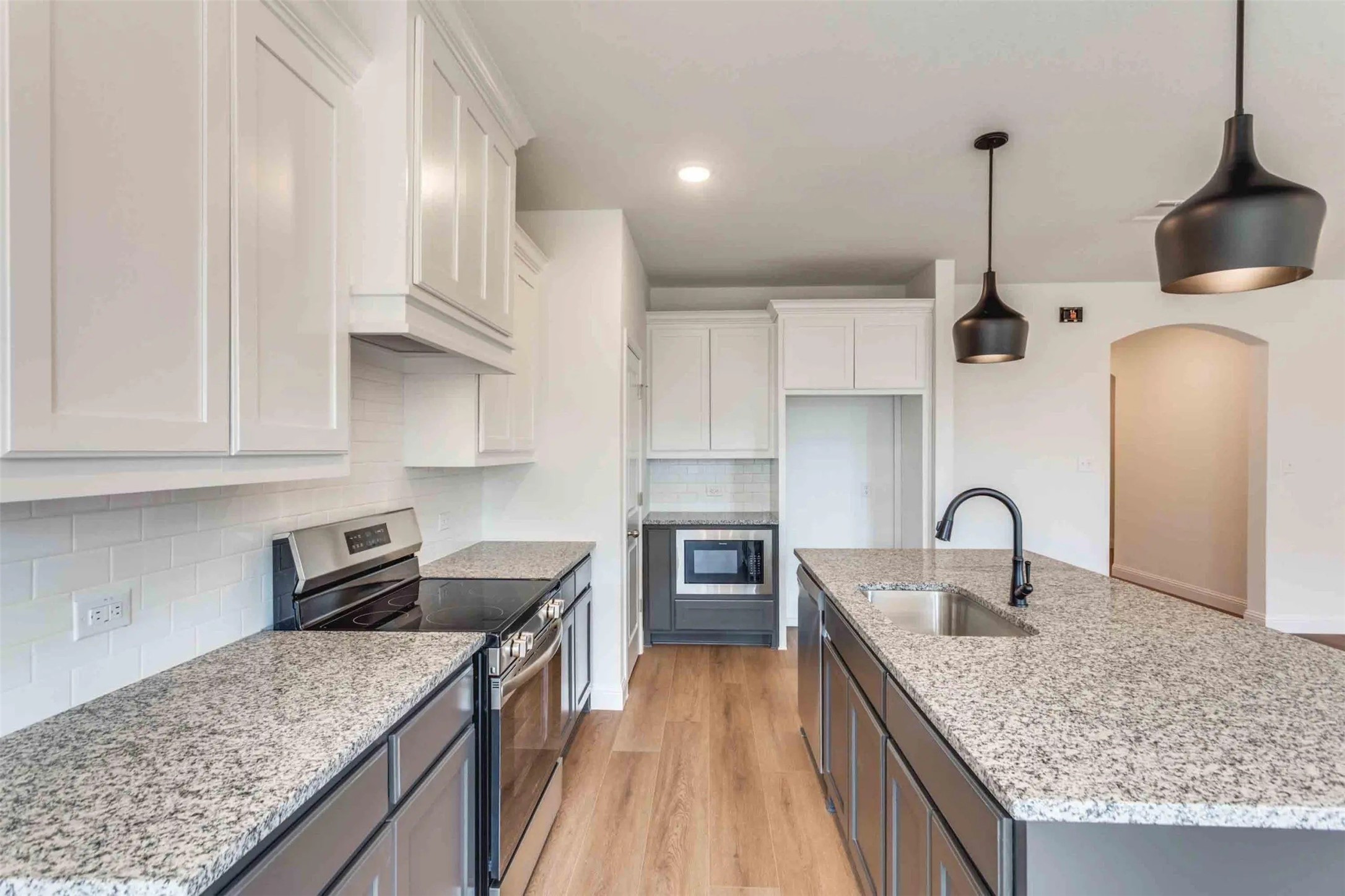 514 Hillcrest Circle Justin TX 76247