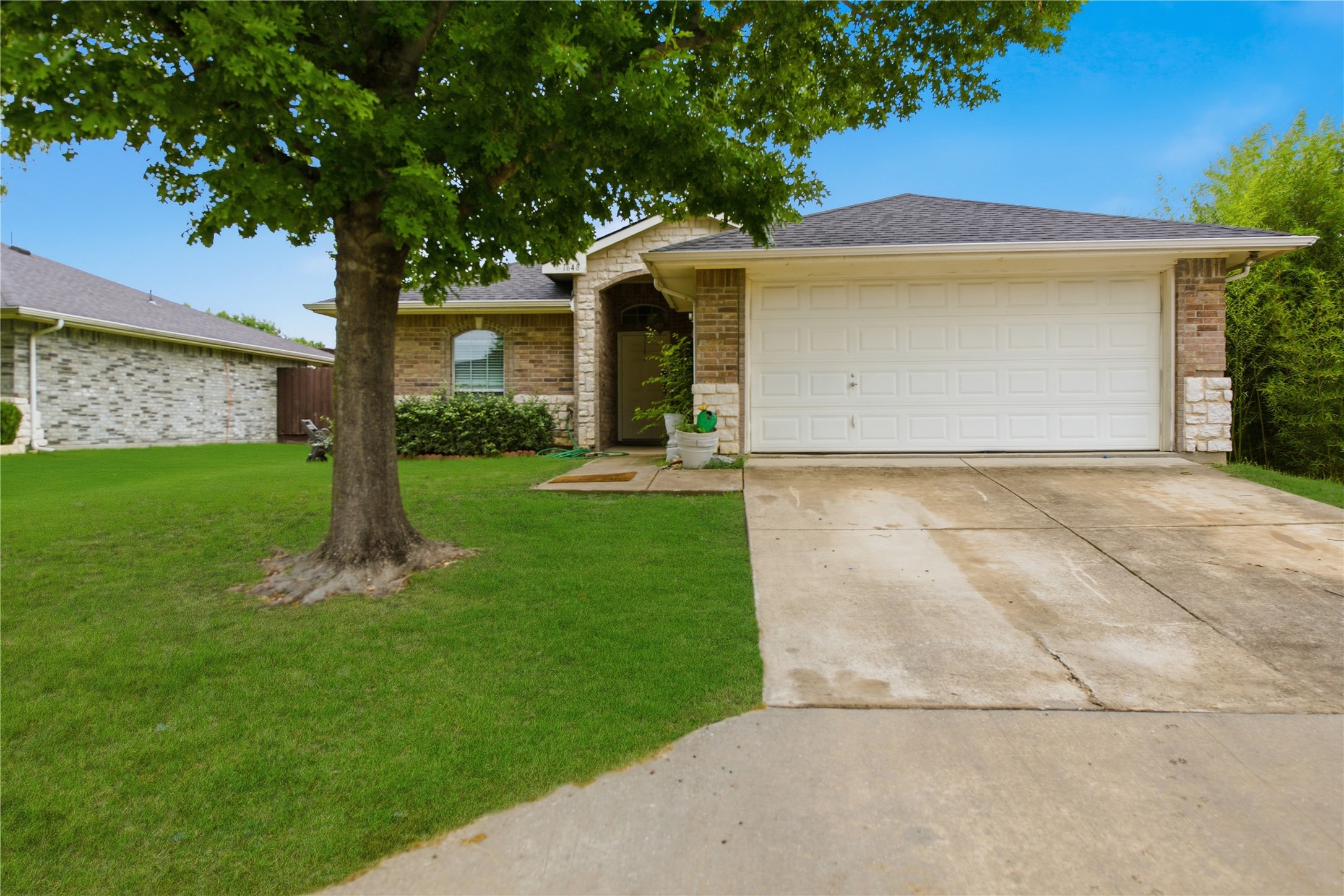 1648 Tampa Bay Drive Dallas TX 75217