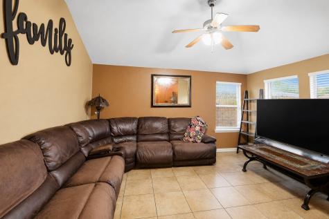 1648 Tampa Bay Drive Dallas TX 75217