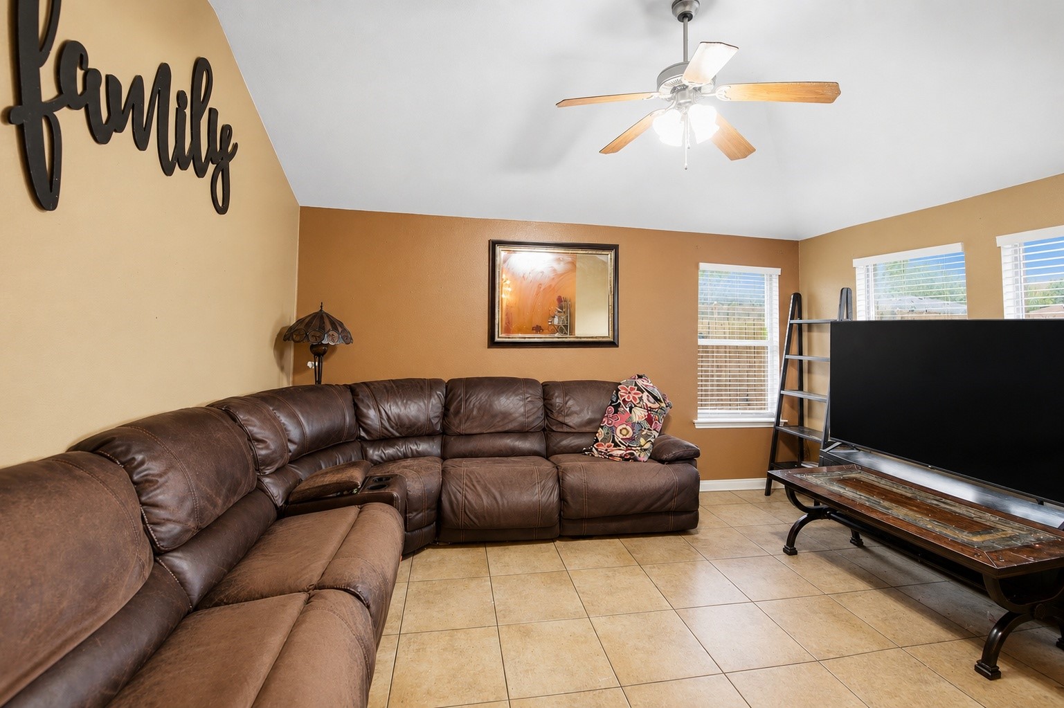 1648 Tampa Bay Drive Dallas TX 75217