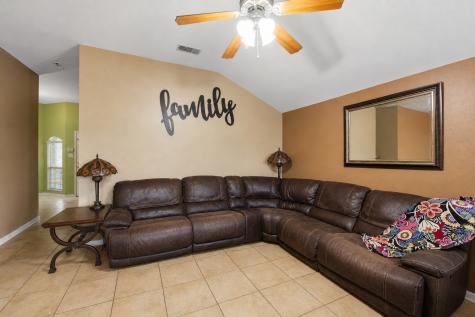 1648 Tampa Bay Drive Dallas TX 75217