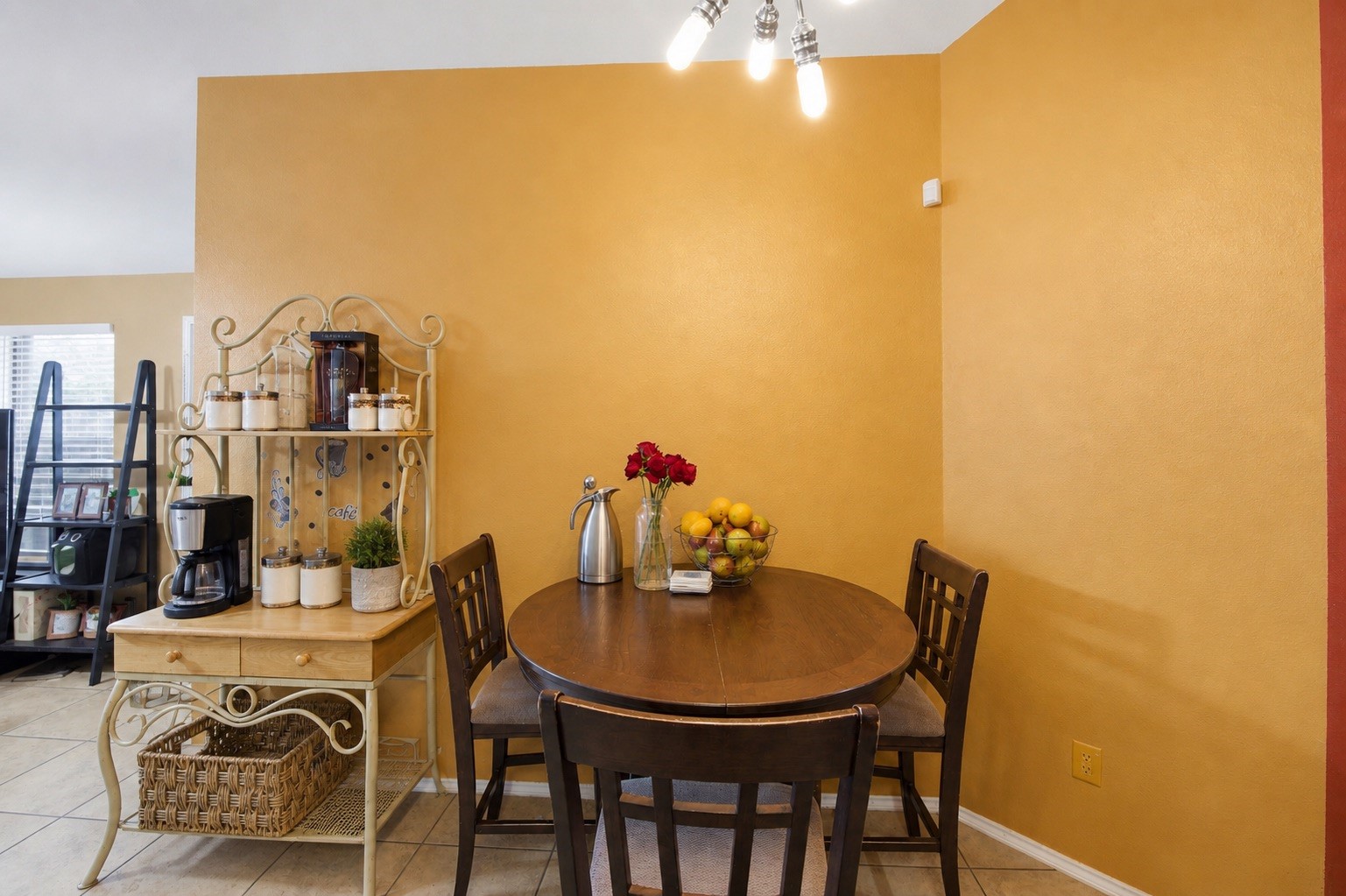 1648 Tampa Bay Drive Dallas TX 75217