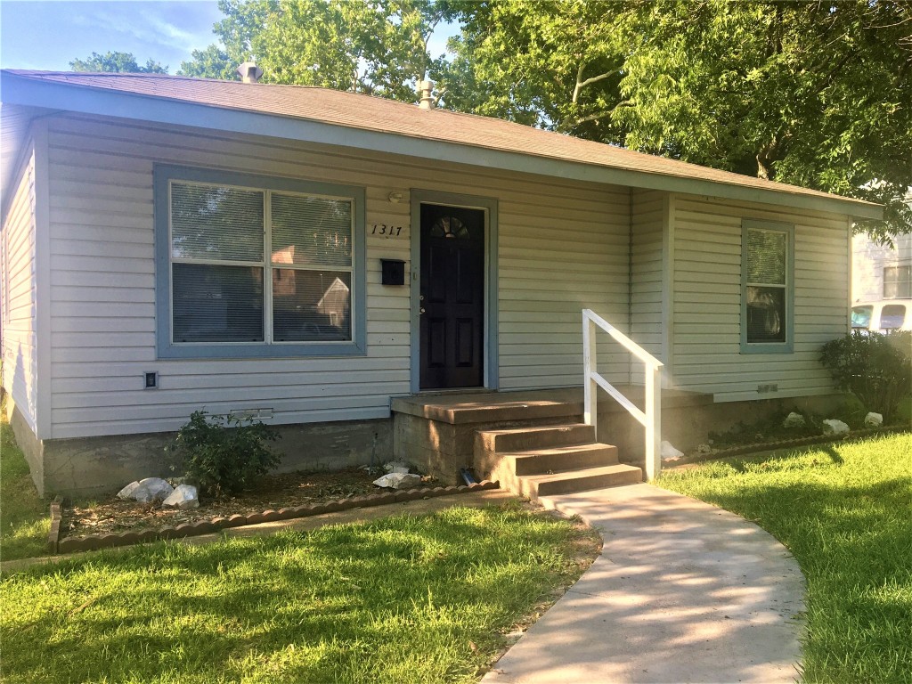 1317 Meadowbrook Drive Garland TX 75040