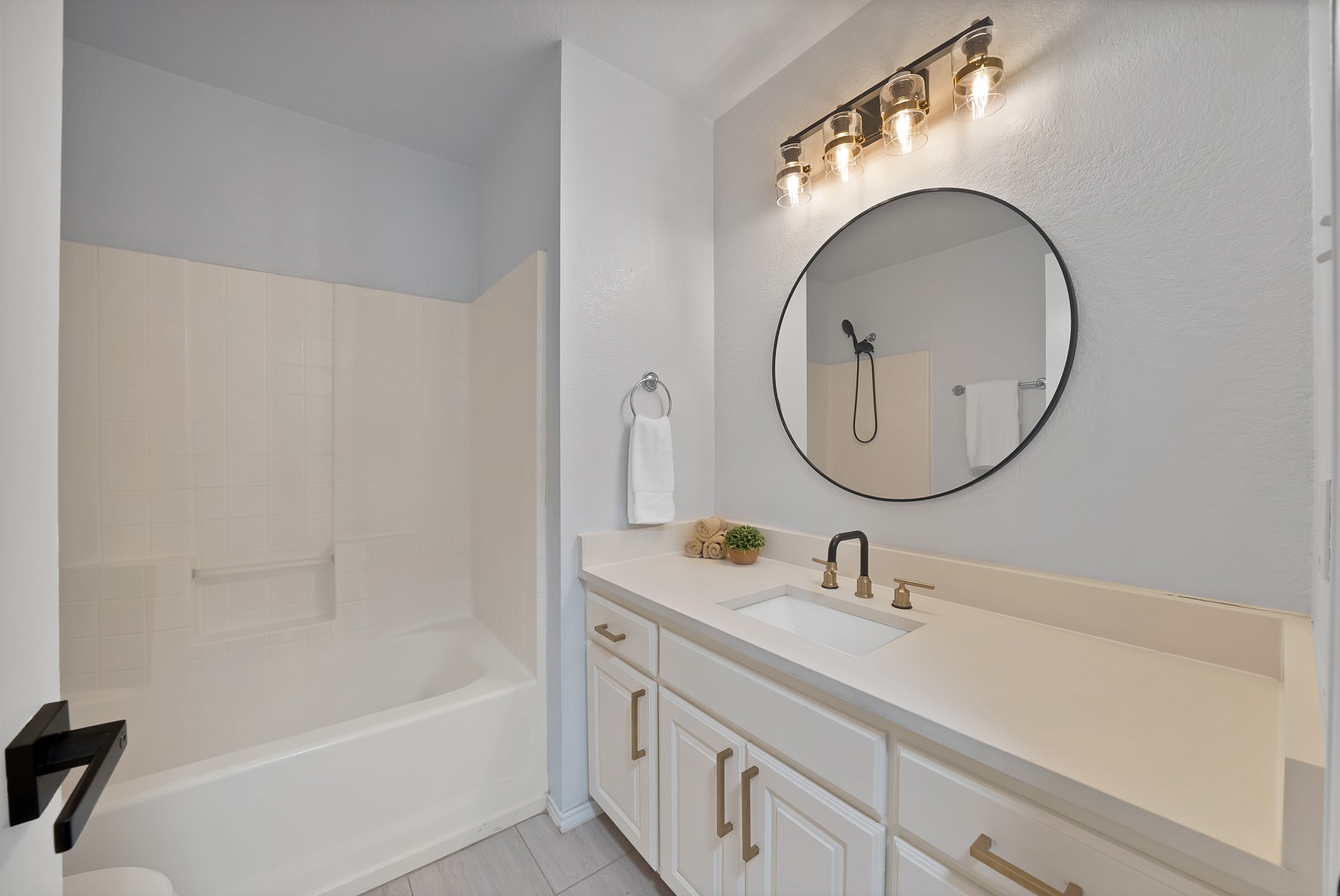 717 Ridgehill Drive Burleson TX 76028