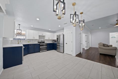 717 Ridgehill Drive Burleson TX 76028
