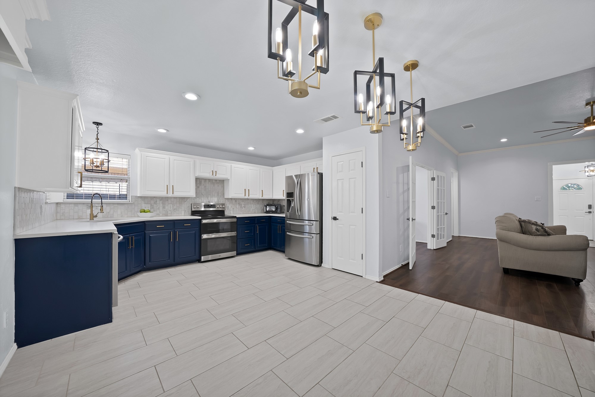 717 Ridgehill Drive Burleson TX 76028