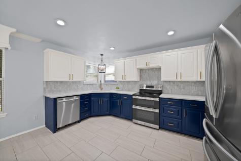 717 Ridgehill Drive Burleson TX 76028