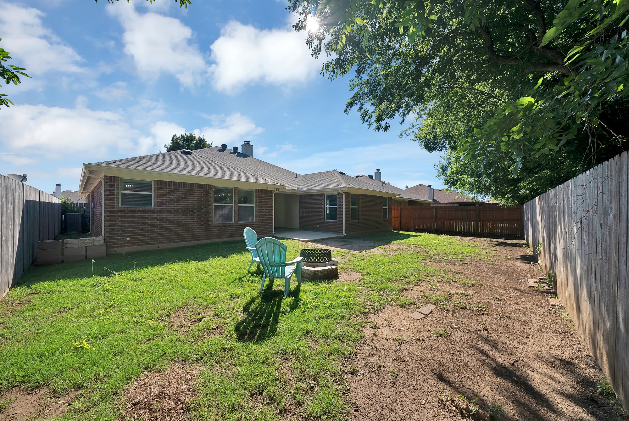 717 Ridgehill Drive Burleson TX 76028