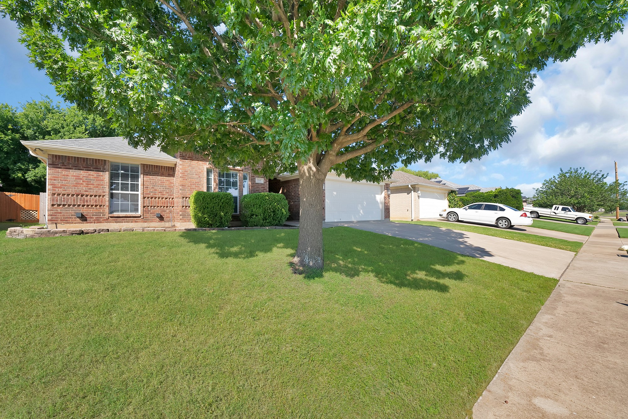 717 Ridgehill Drive Burleson TX 76028