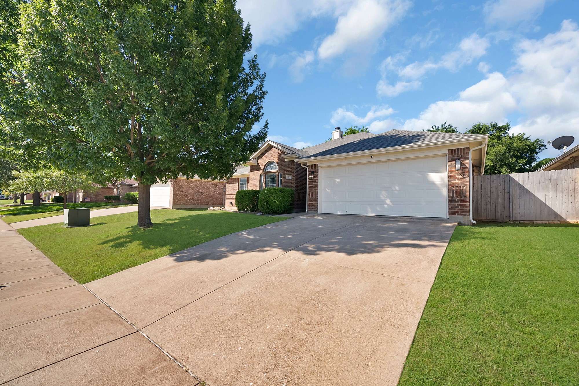 717 Ridgehill Drive Burleson TX 76028