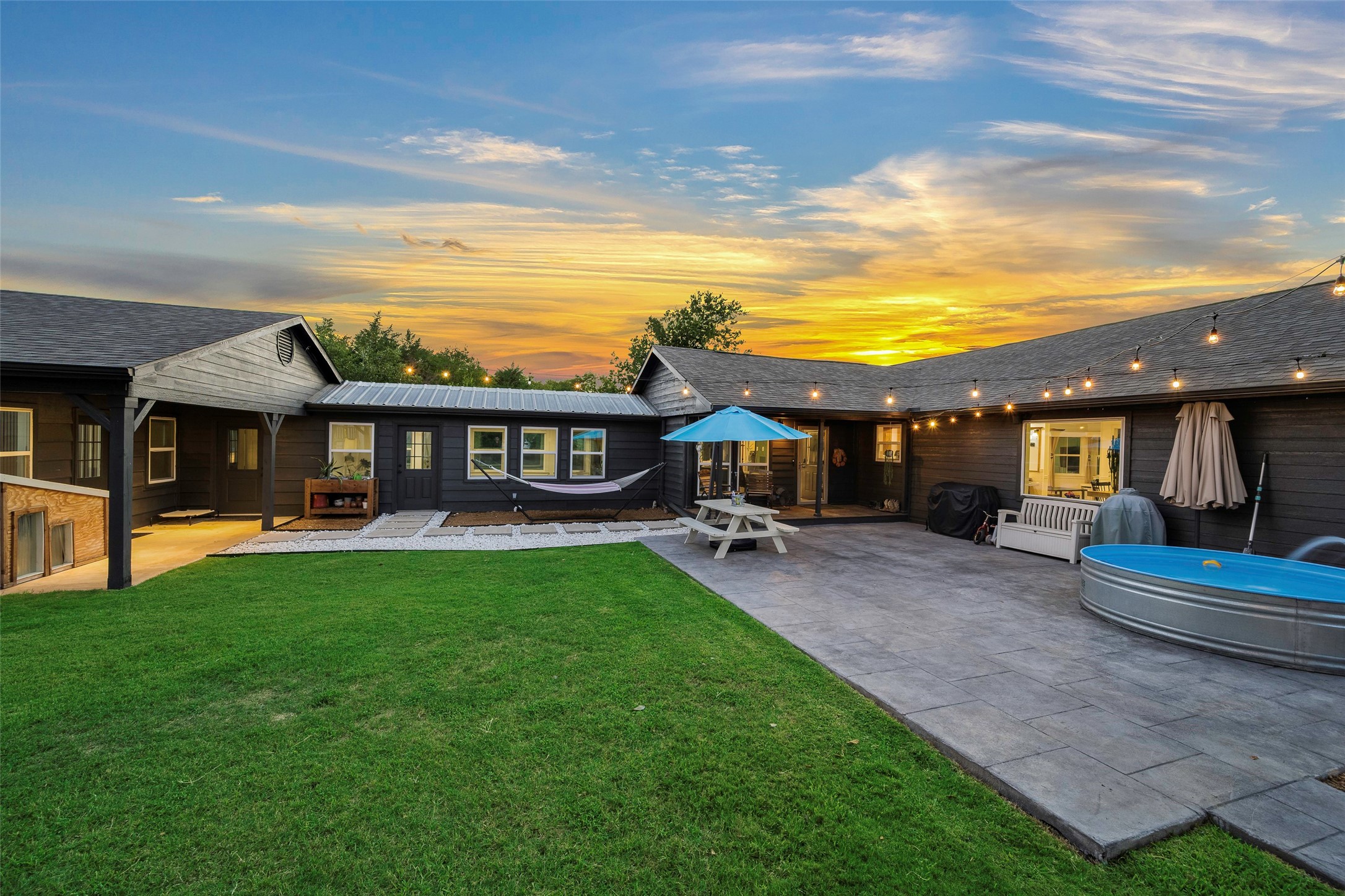 410 Water Street Seagoville TX 75159