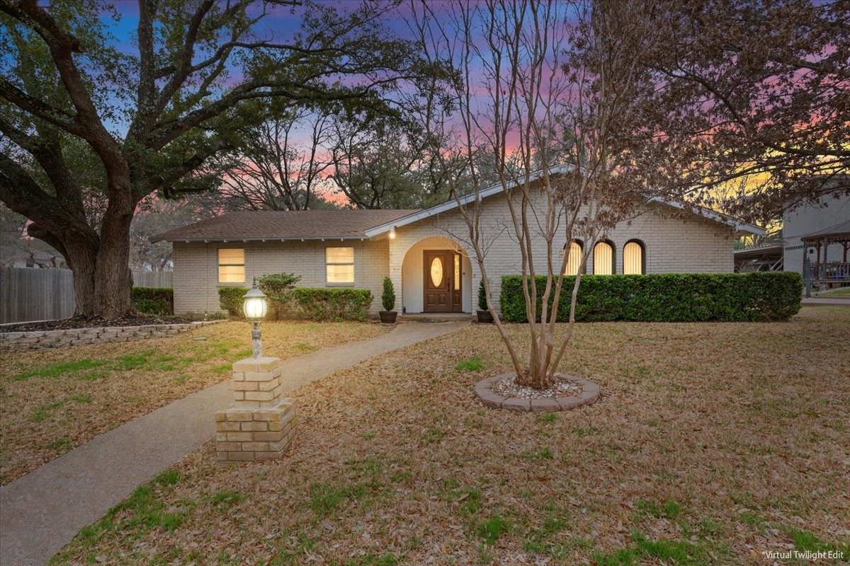 120 Wooded Crest Drive Woodway TX 76712