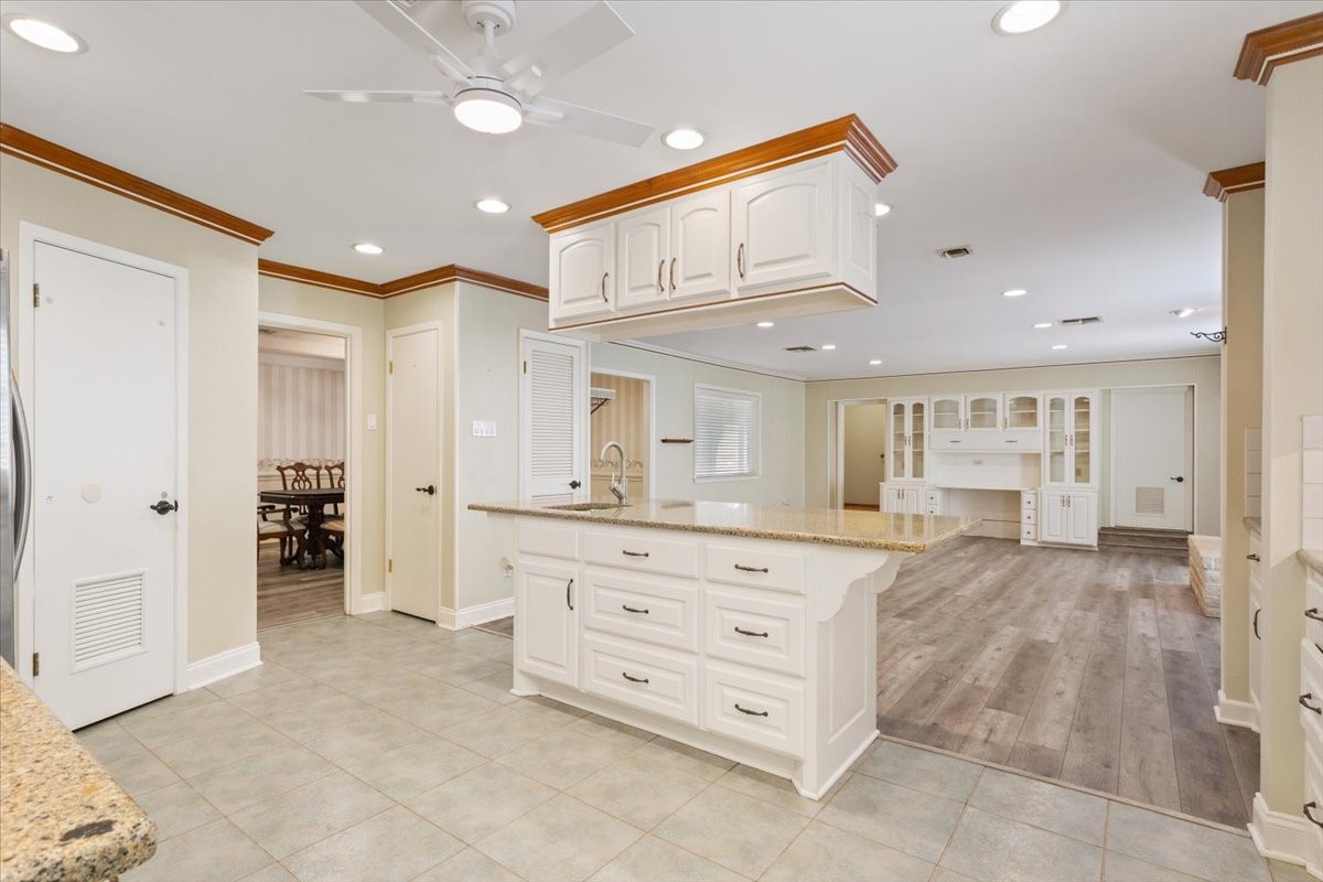 120 Wooded Crest Drive Woodway TX 76712