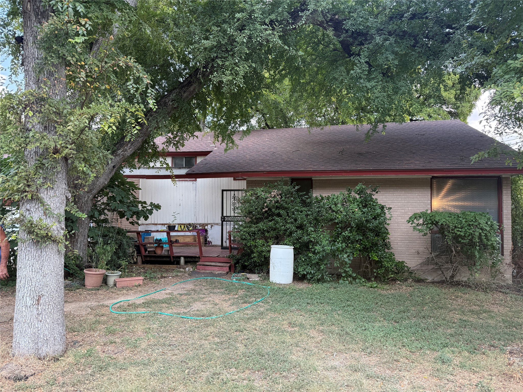 2460 Wildoak Drive Dallas TX 75228