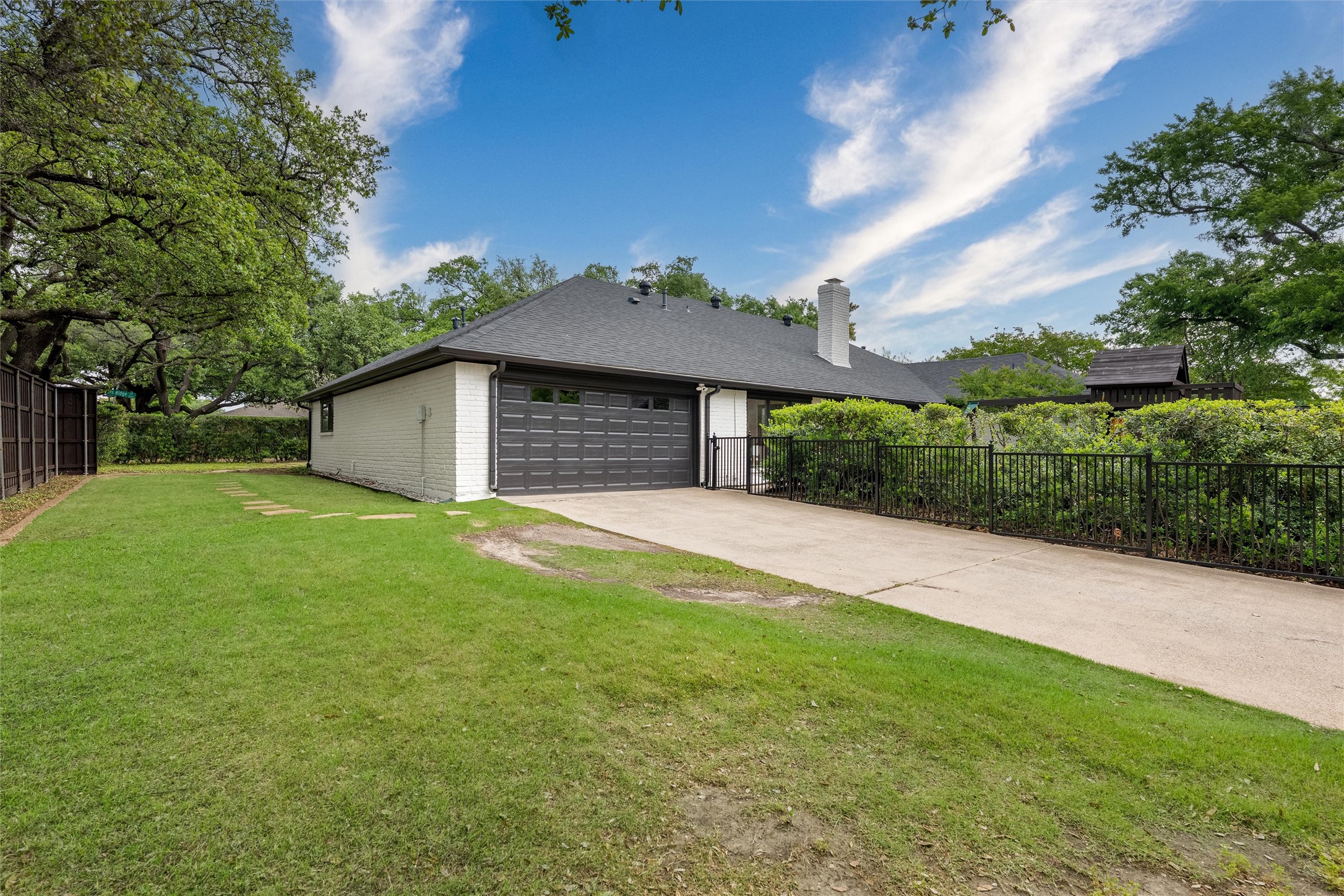 7108 Hunters Ridge Drive Dallas TX 75248