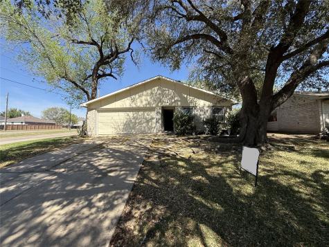 5002 Longhorn Trail Garland TX 75043