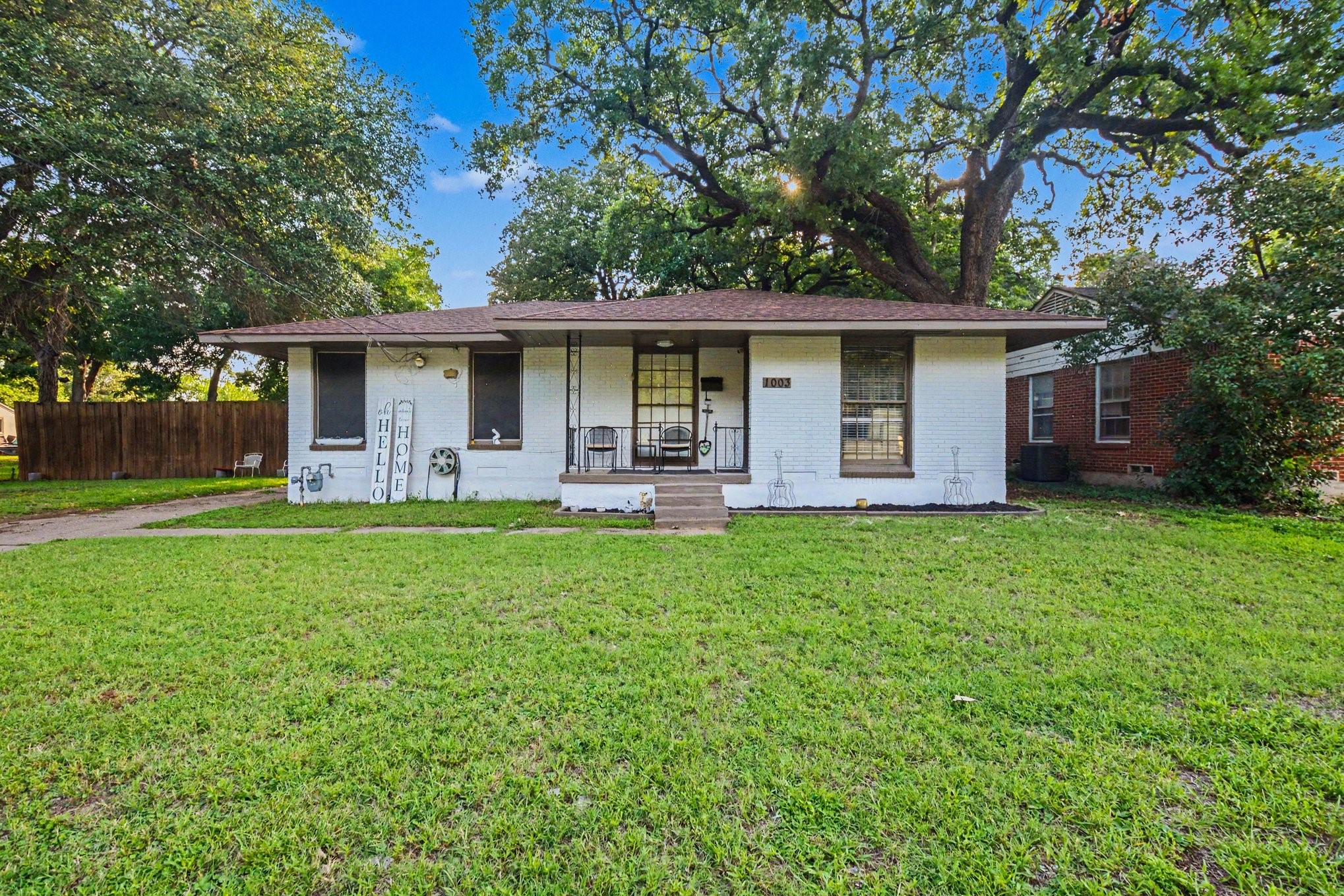 1003 Ash Street Irving TX 75060