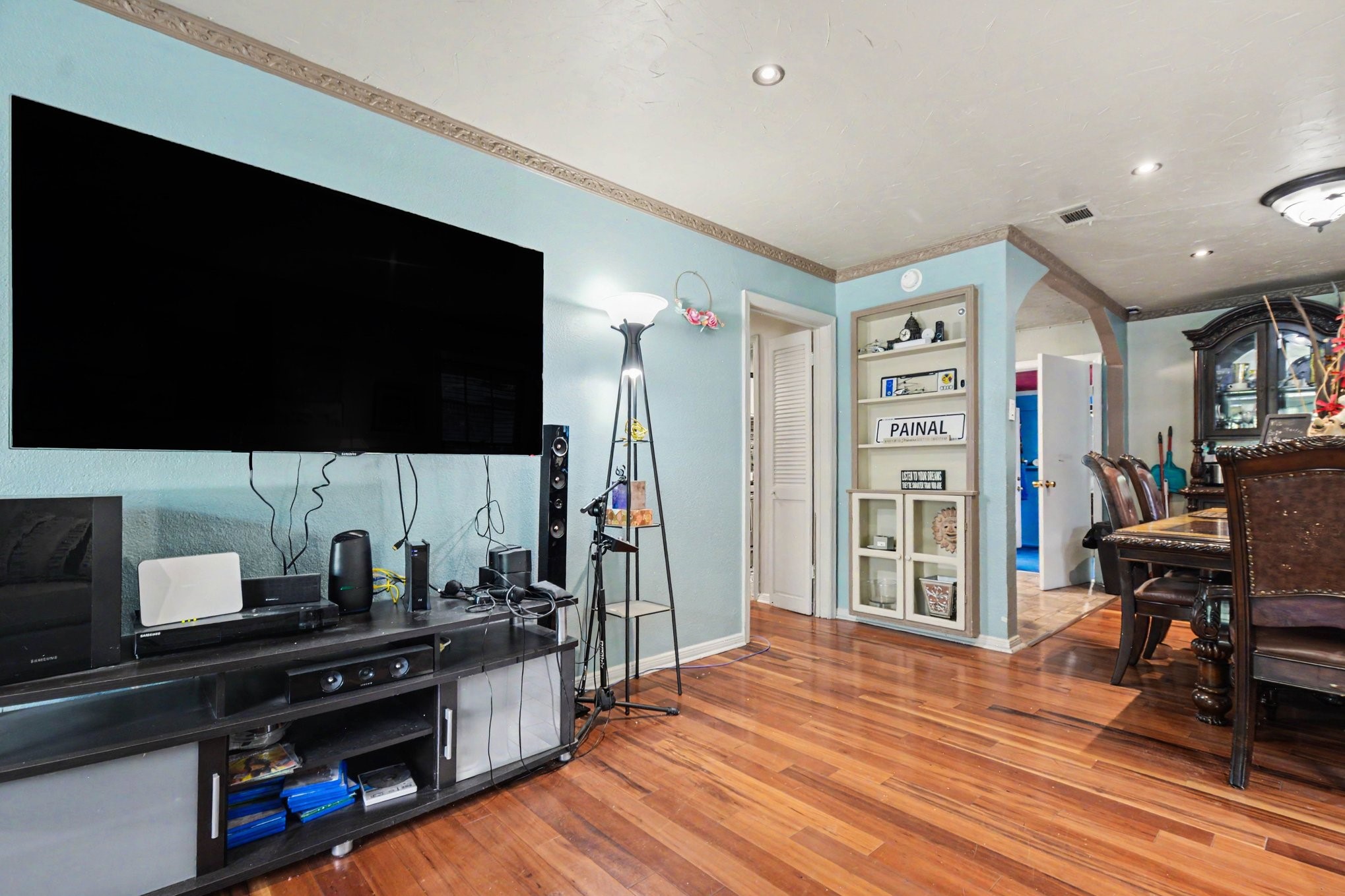 1003 Ash Street Irving TX 75060