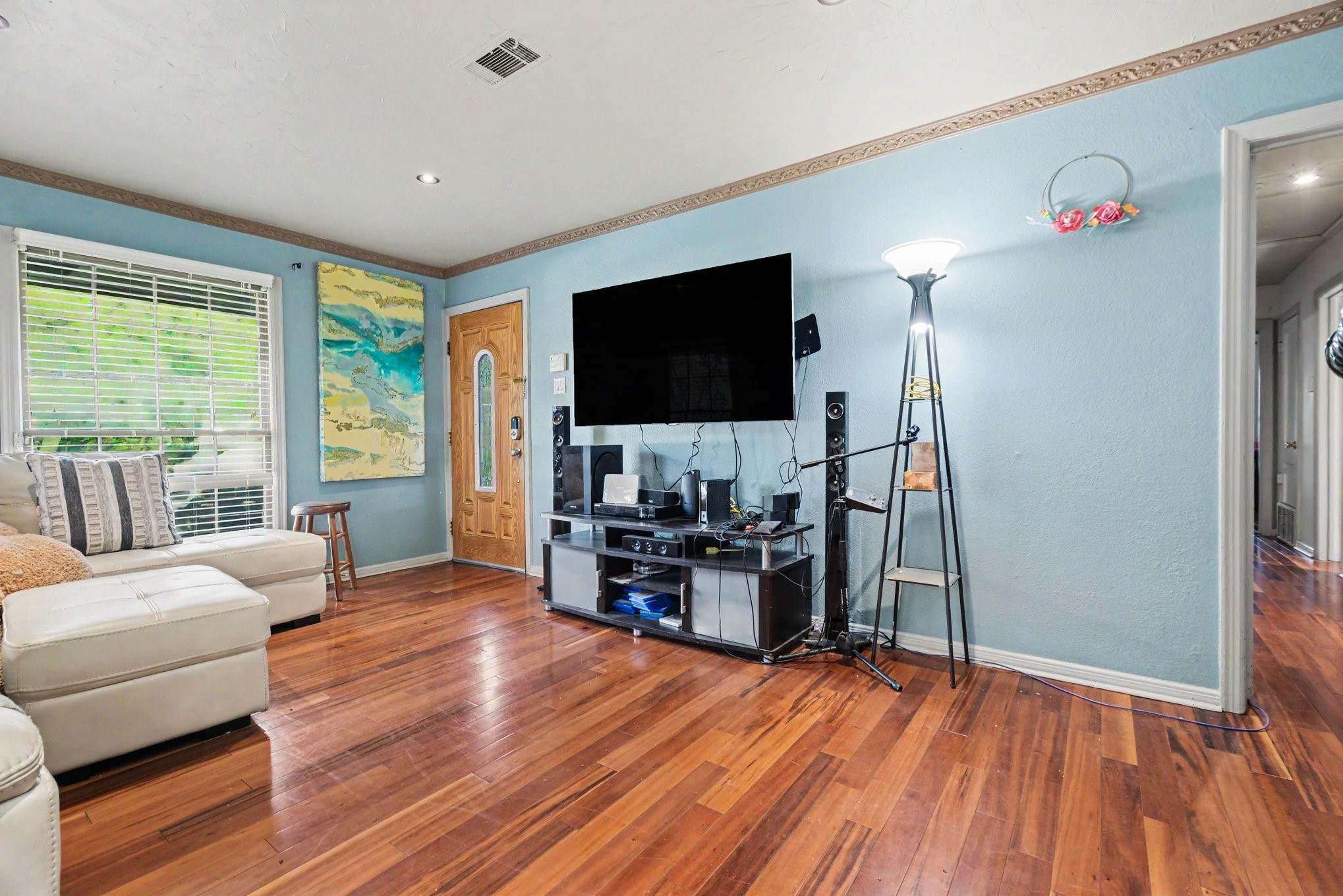 1003 Ash Street Irving TX 75060