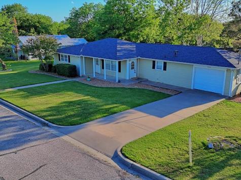 933 N Main Street Muenster TX 76252