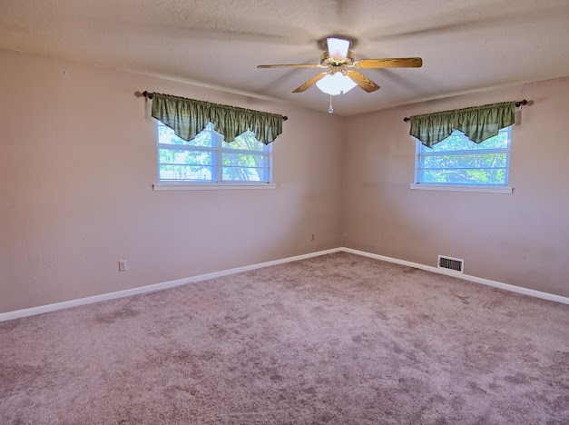 933 N Main Street Muenster TX 76252