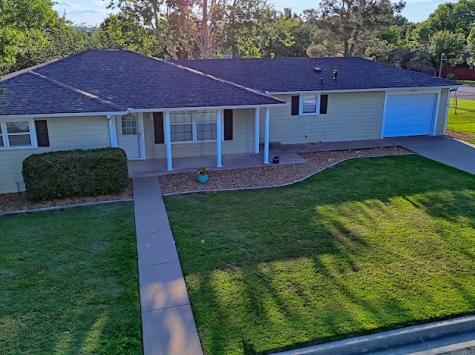 933 N Main Street Muenster TX 76252