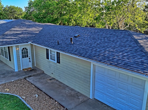 933 N Main Street Muenster TX 76252