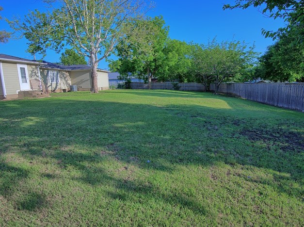 933 N Main Street Muenster TX 76252
