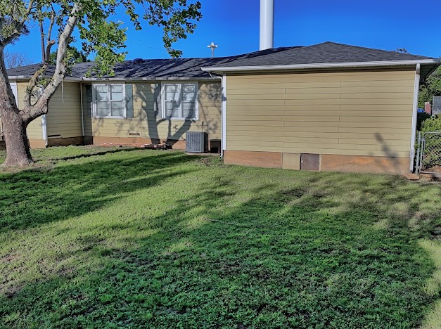 933 N Main Street Muenster TX 76252