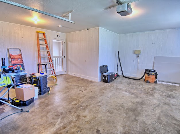 933 N Main Street Muenster TX 76252
