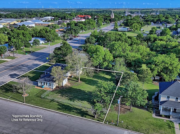 933 N Main Street Muenster TX 76252