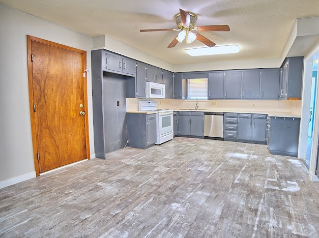 933 N Main Street Muenster TX 76252