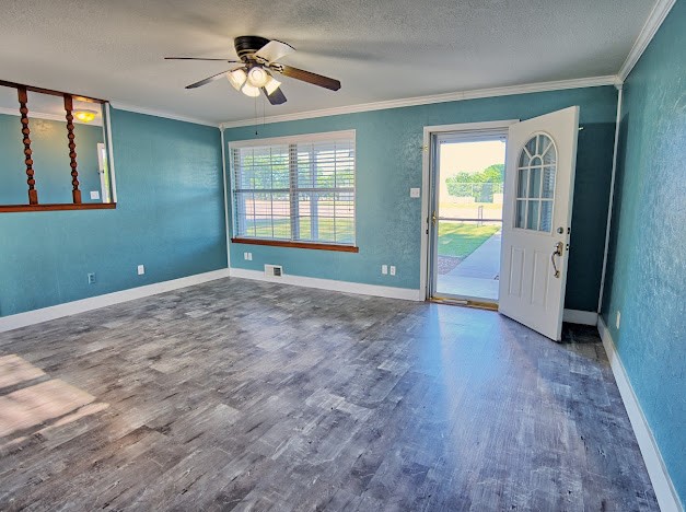 933 N Main Street Muenster TX 76252
