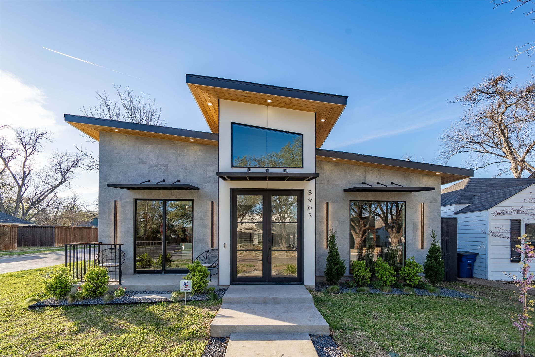 8903 Forest Hills Boulevard Dallas TX 75218