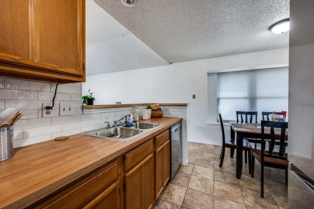 2418 Slaton Drive Grand Prairie TX 75052