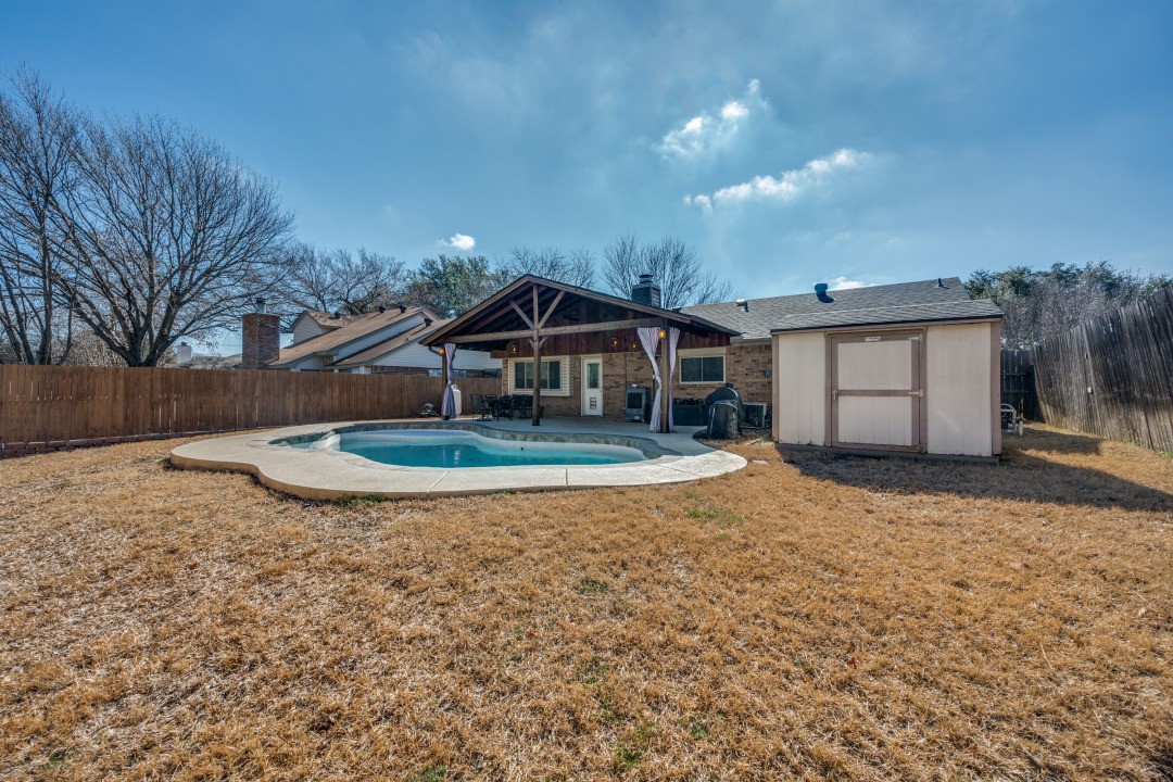 2418 Slaton Drive Grand Prairie TX 75052