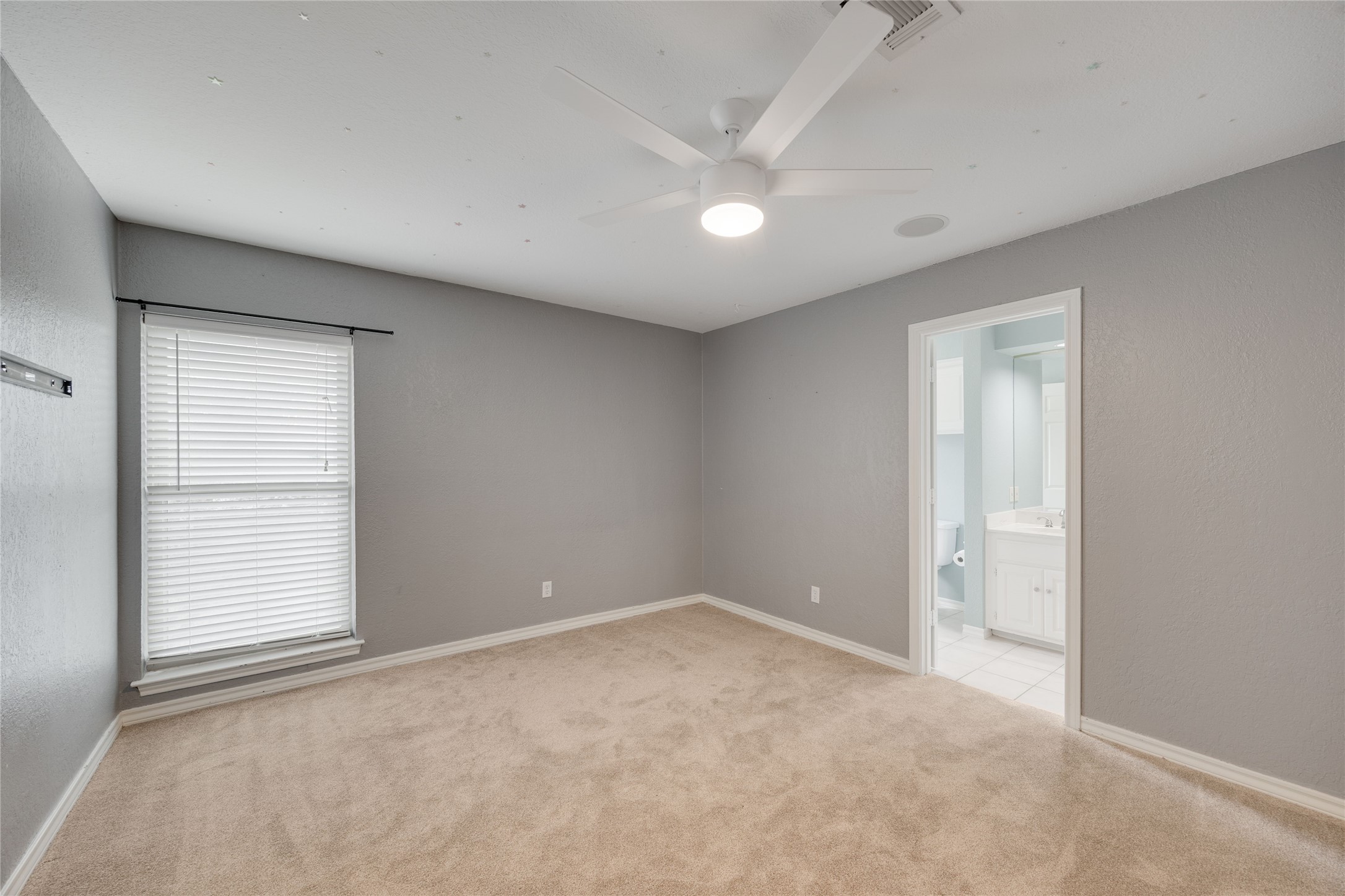 1201 Findlay Drive Arlington TX 76012