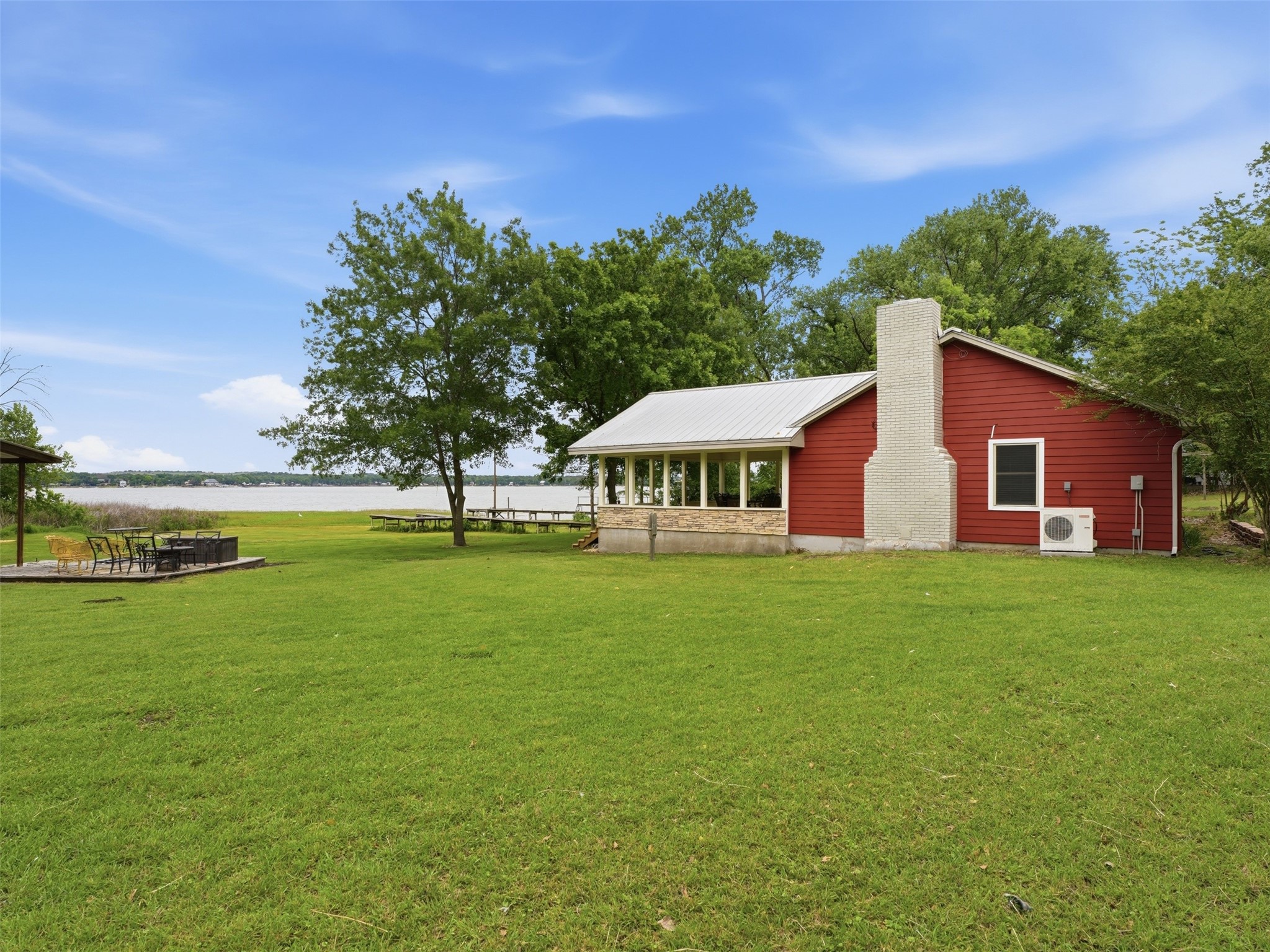 542 W Lake Drive Weatherford TX 76087