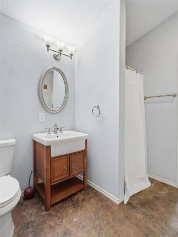 542 W Lake Drive Weatherford TX 76087