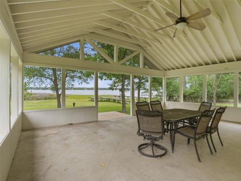 542 W Lake Drive Weatherford TX 76087