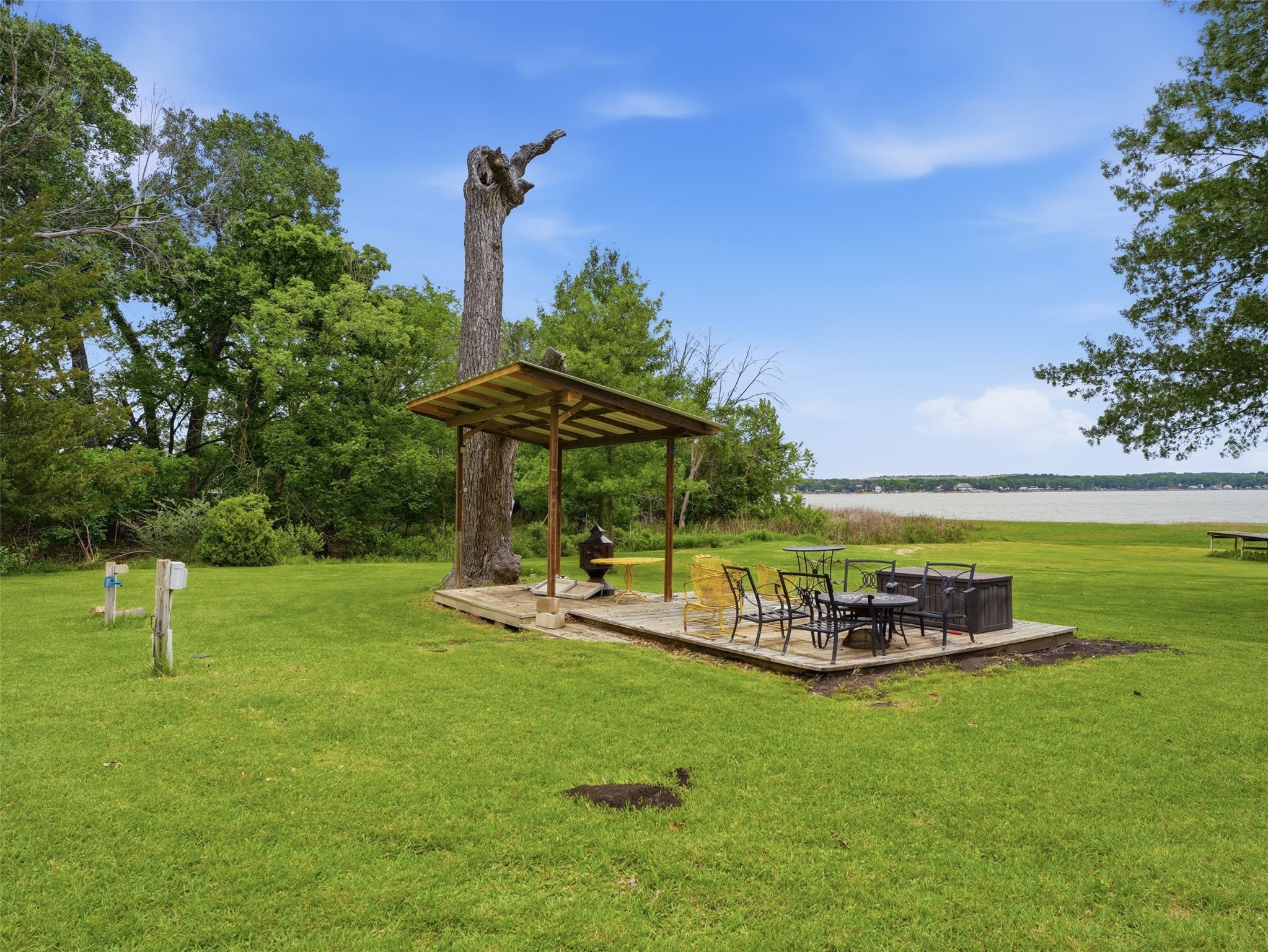 542 W Lake Drive Weatherford TX 76087