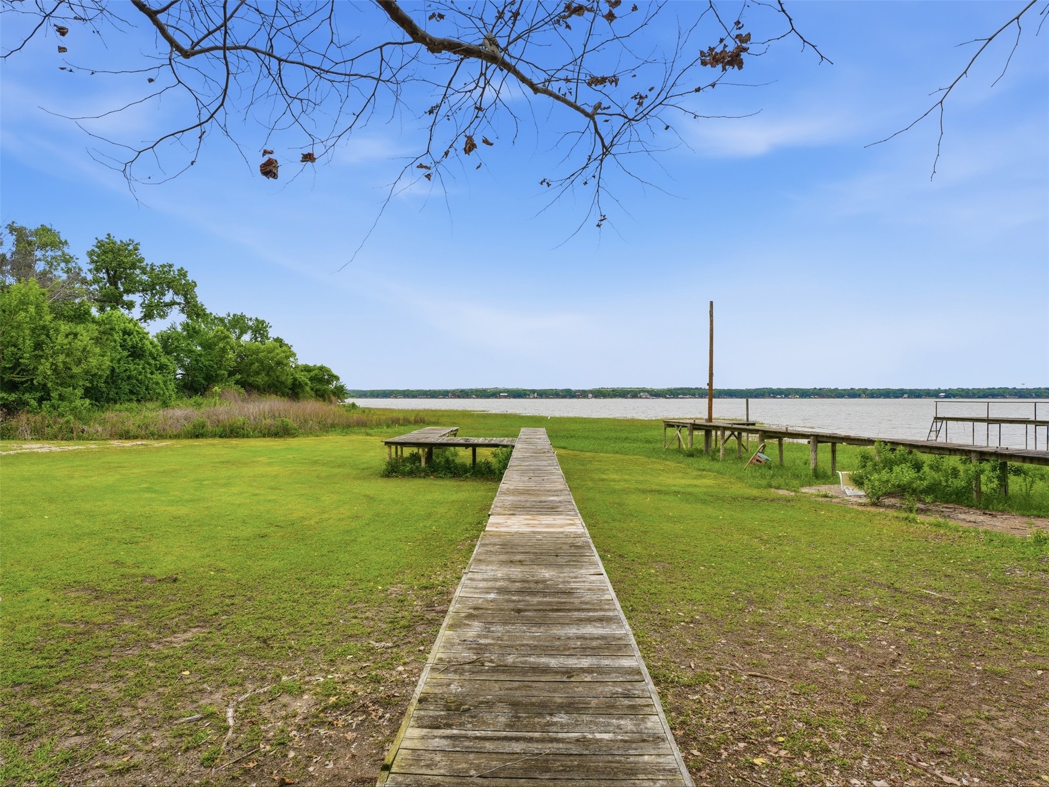 542 W Lake Drive Weatherford TX 76087