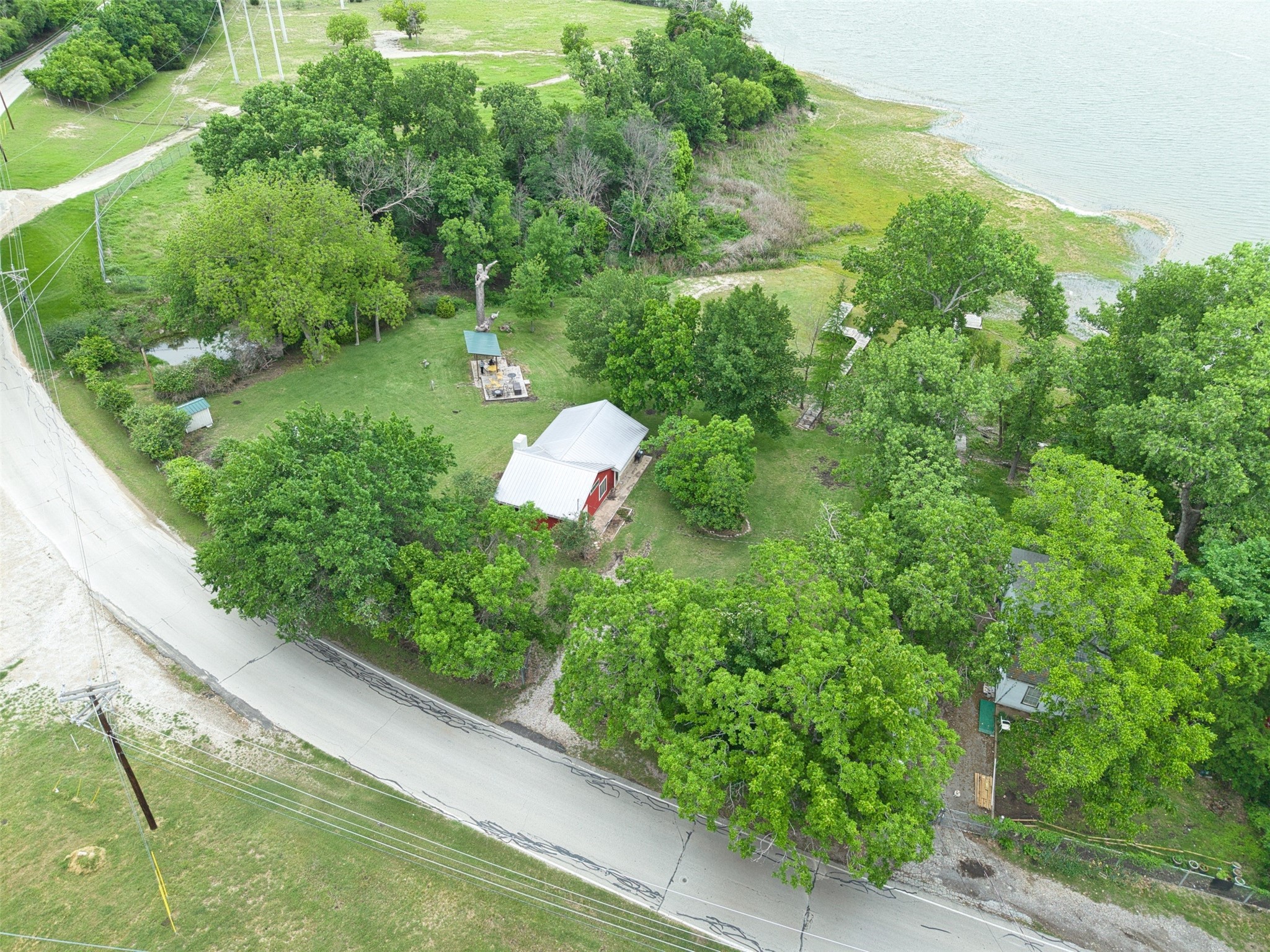 542 W Lake Drive Weatherford TX 76087