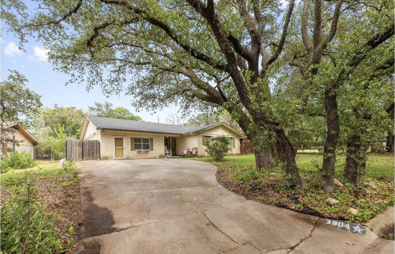 3904 Glenwood Drive Brownwood TX 76801
