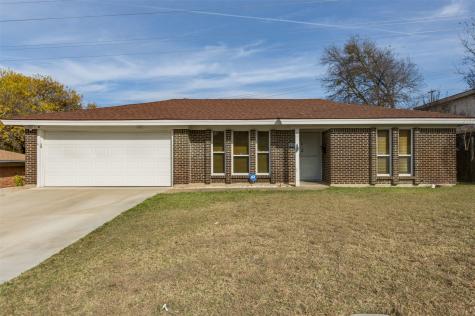 332 Hallmark Drive W Fort Worth TX 76134