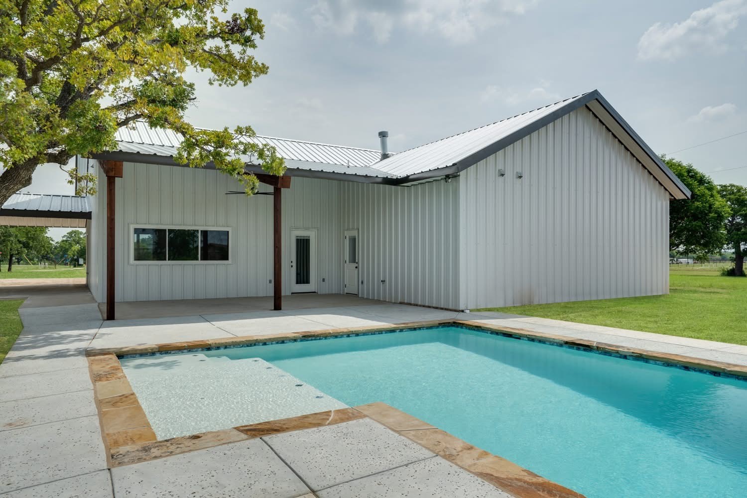1201 Synterra Estates Loop Jacksboro TX 76458