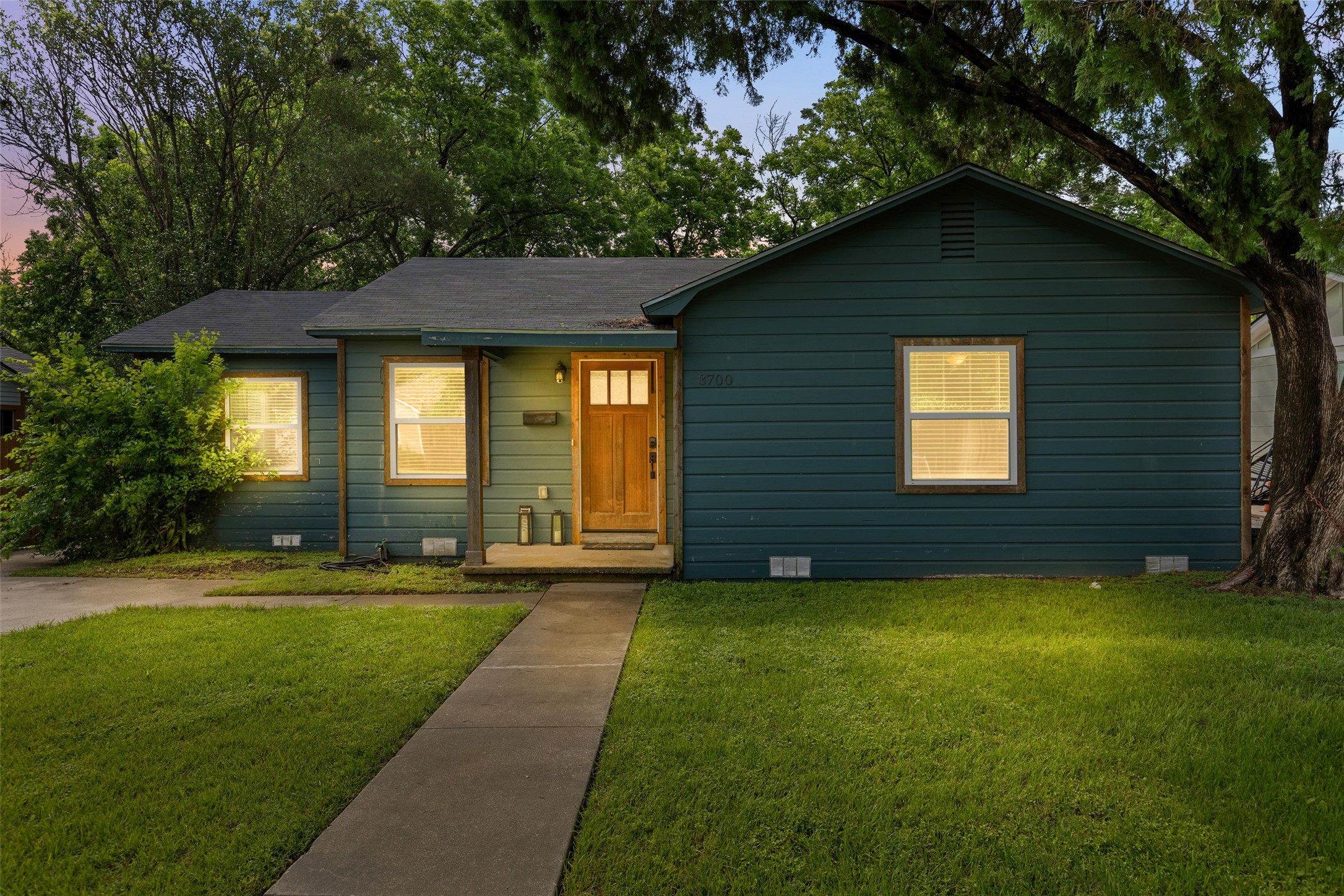3700 Charlton Avenue Waco TX 76711