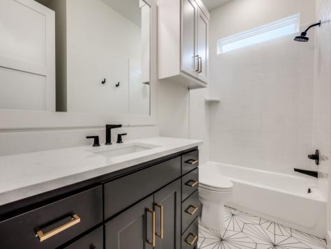 400 Saratoga Drive Denton TX 76210